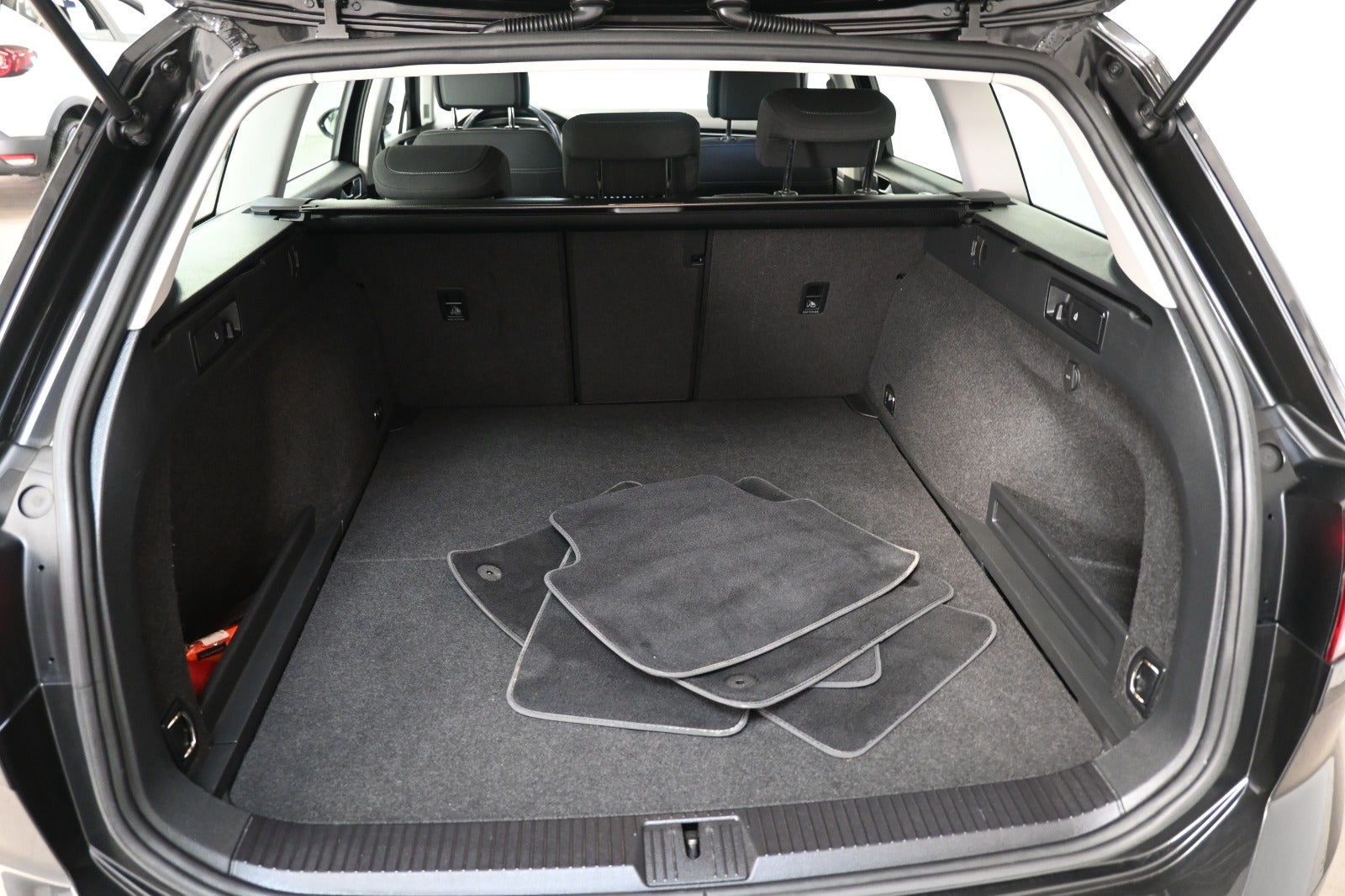VW Passat TSi 150 Business+ Variant DSG