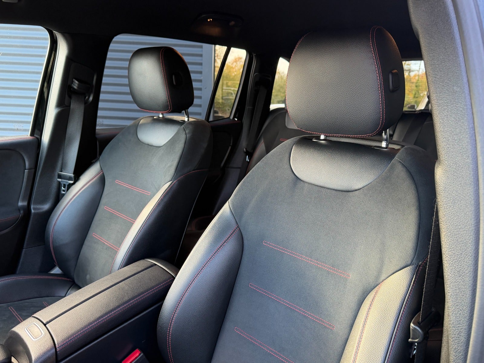 Mercedes GLB200, Billede 16