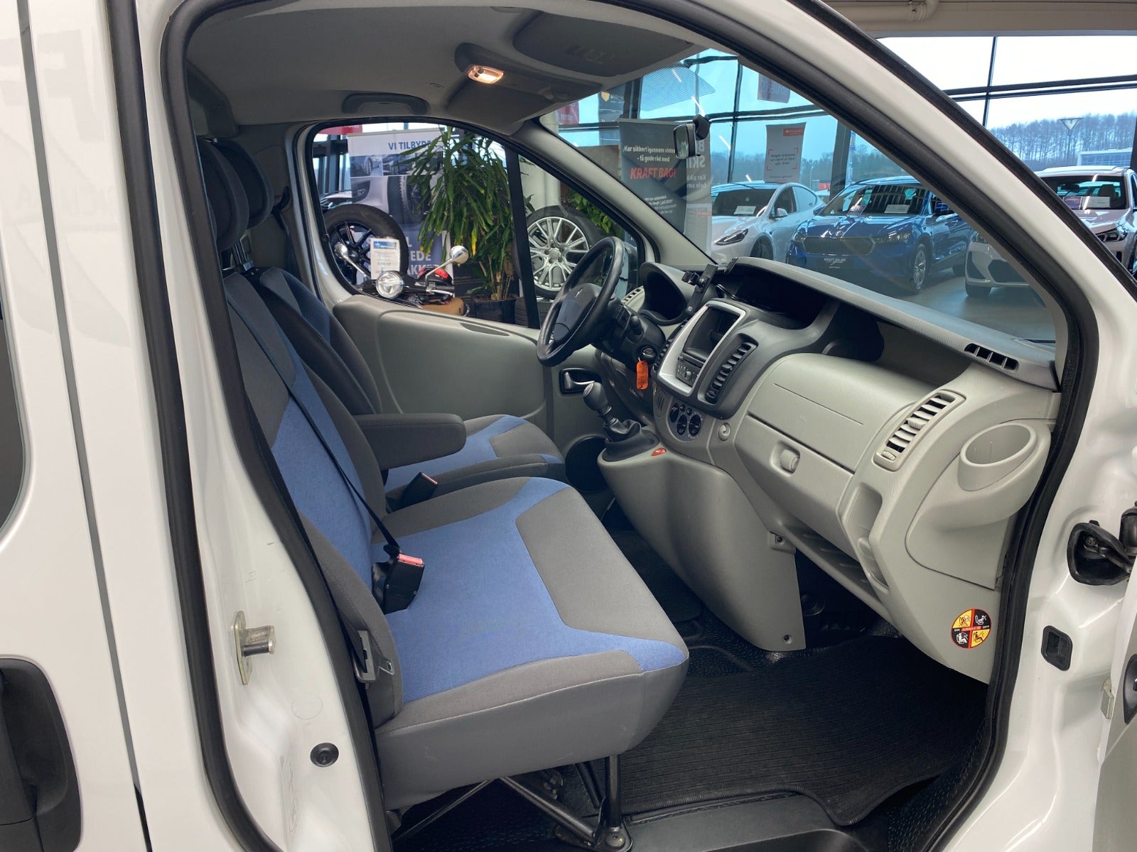 Billede af Renault Trafic T27 2,0 dCi 115 L1H1 Kombi