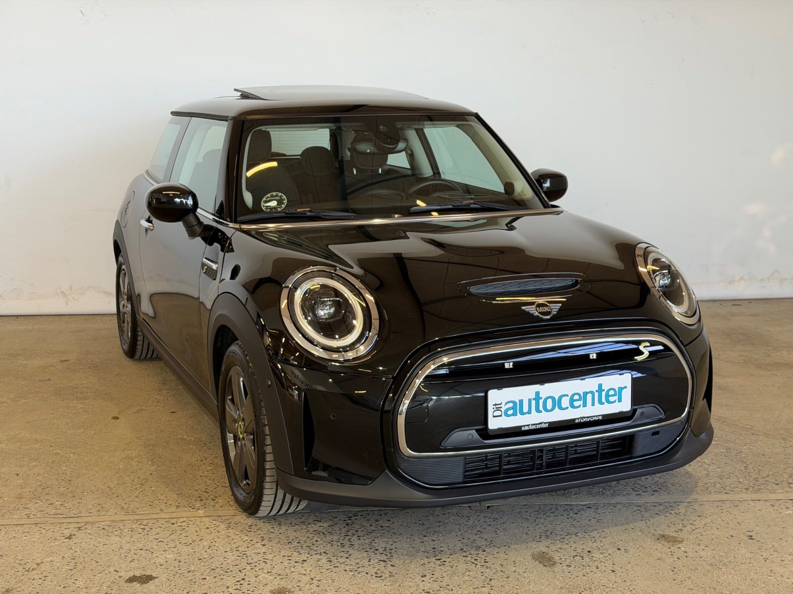 MINI Cooper SE Essential