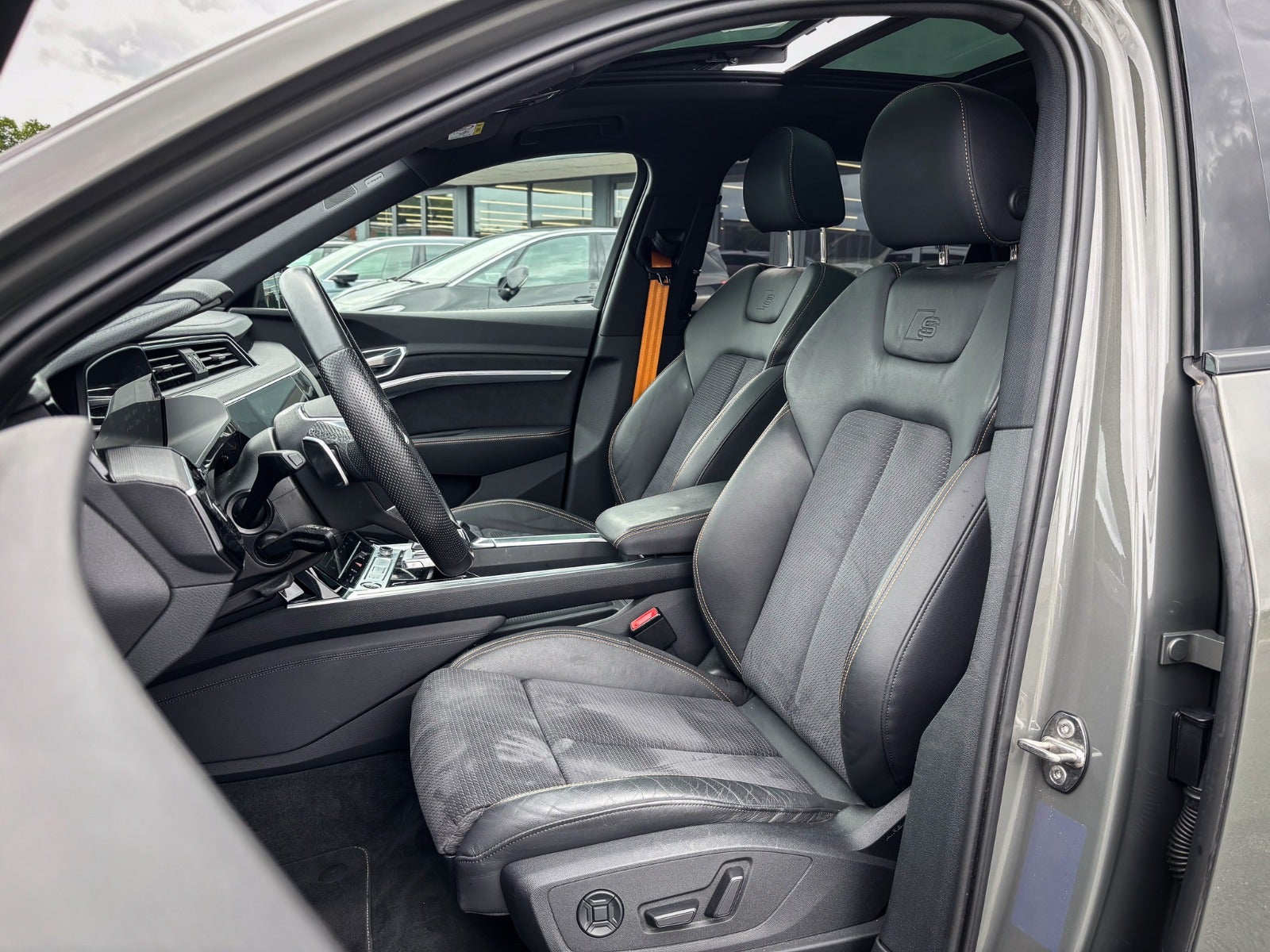 Billede af Audi e-tron 55 Black Edition S-line quattro
