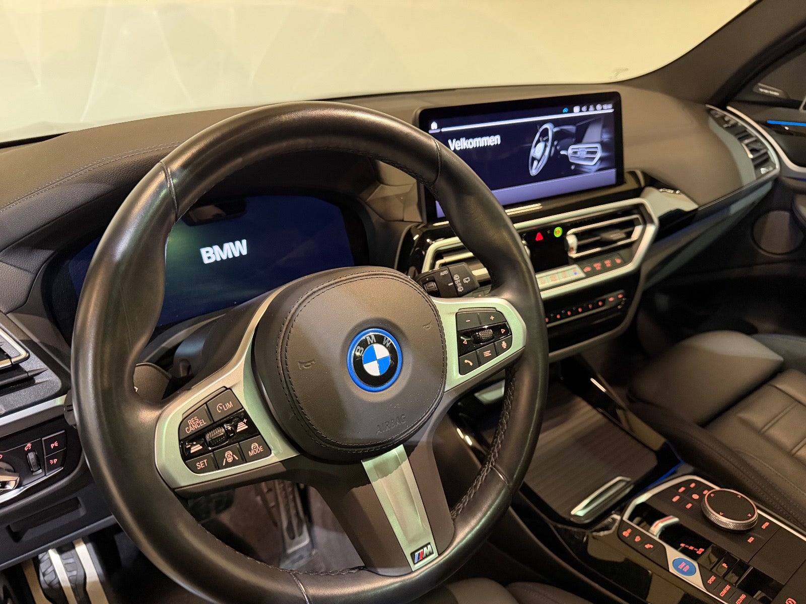 BMW iX3 Charged Plus M-Sport