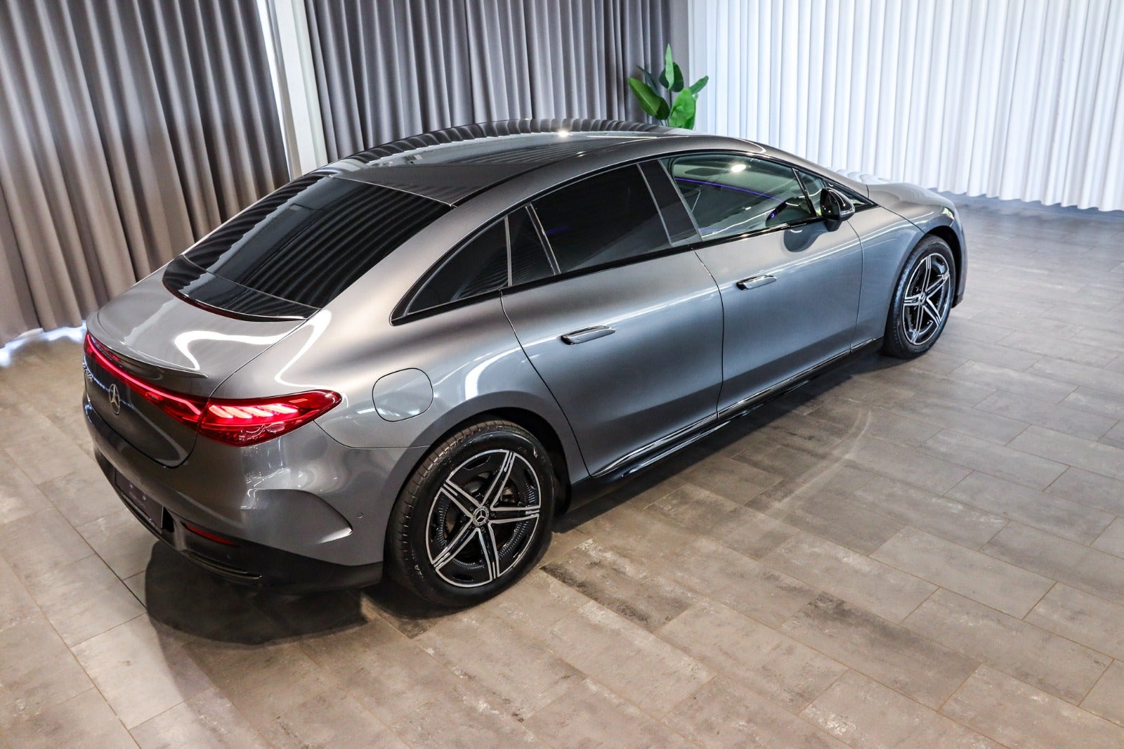 Billede af Mercedes EQE350+  AMG Edition
