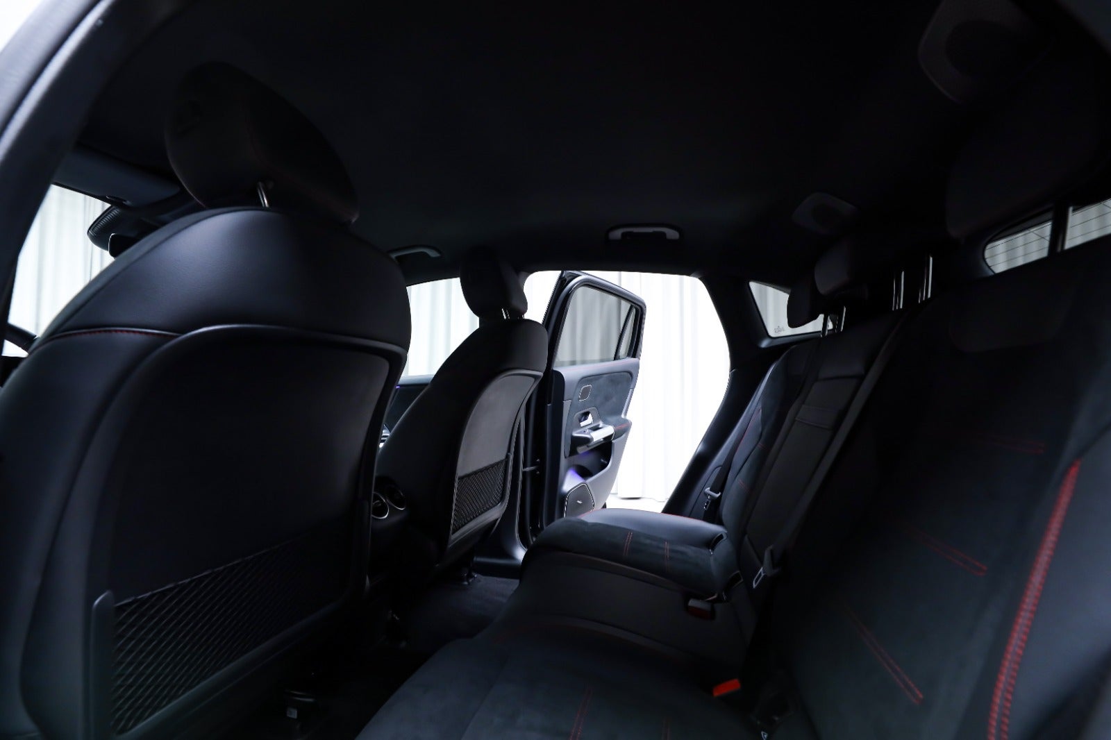 Mercedes-Benz EQA 250+ (5/8)