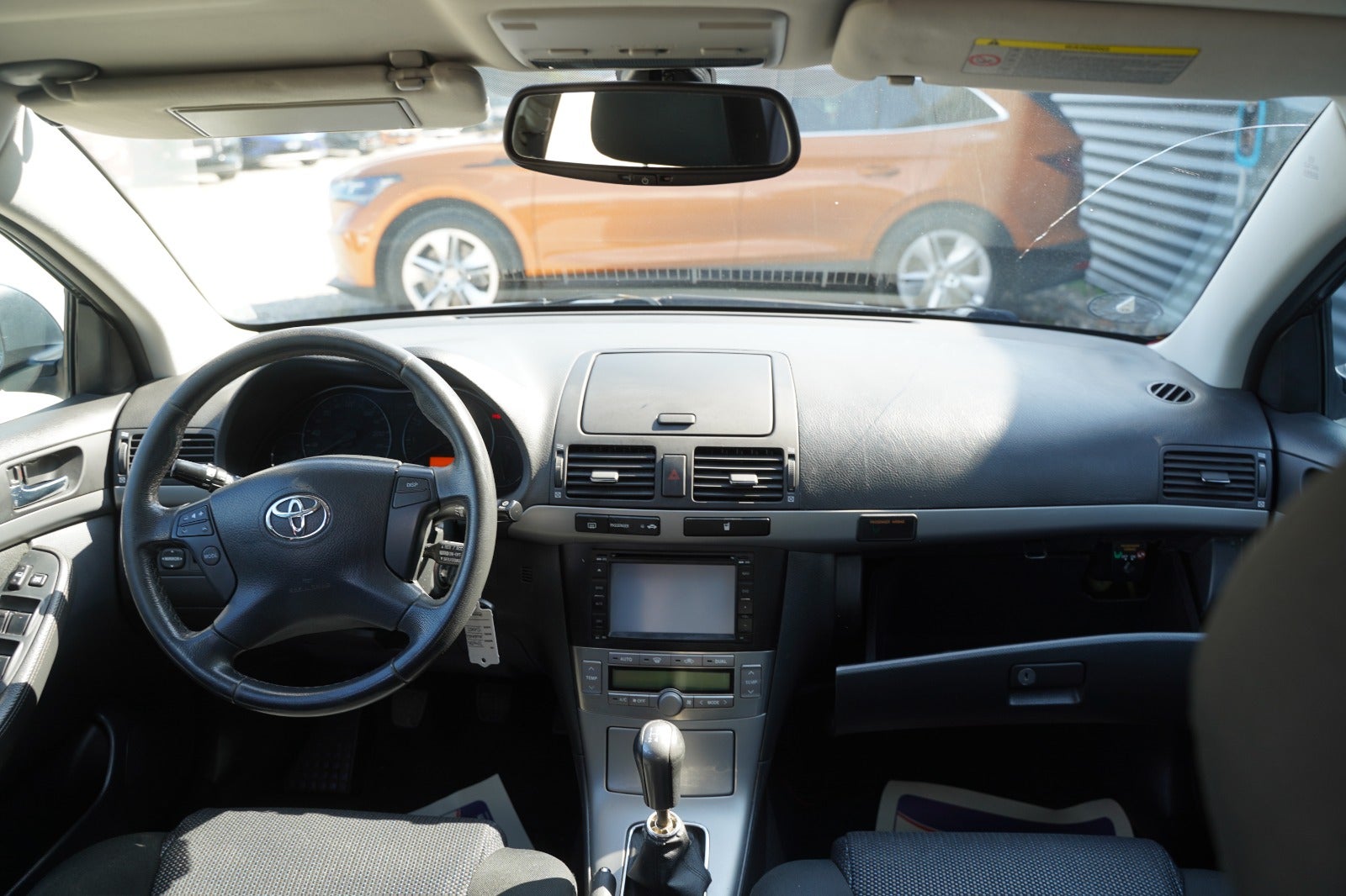 Billede af Toyota Avensis 1,8 VVT-i Sol stc.
