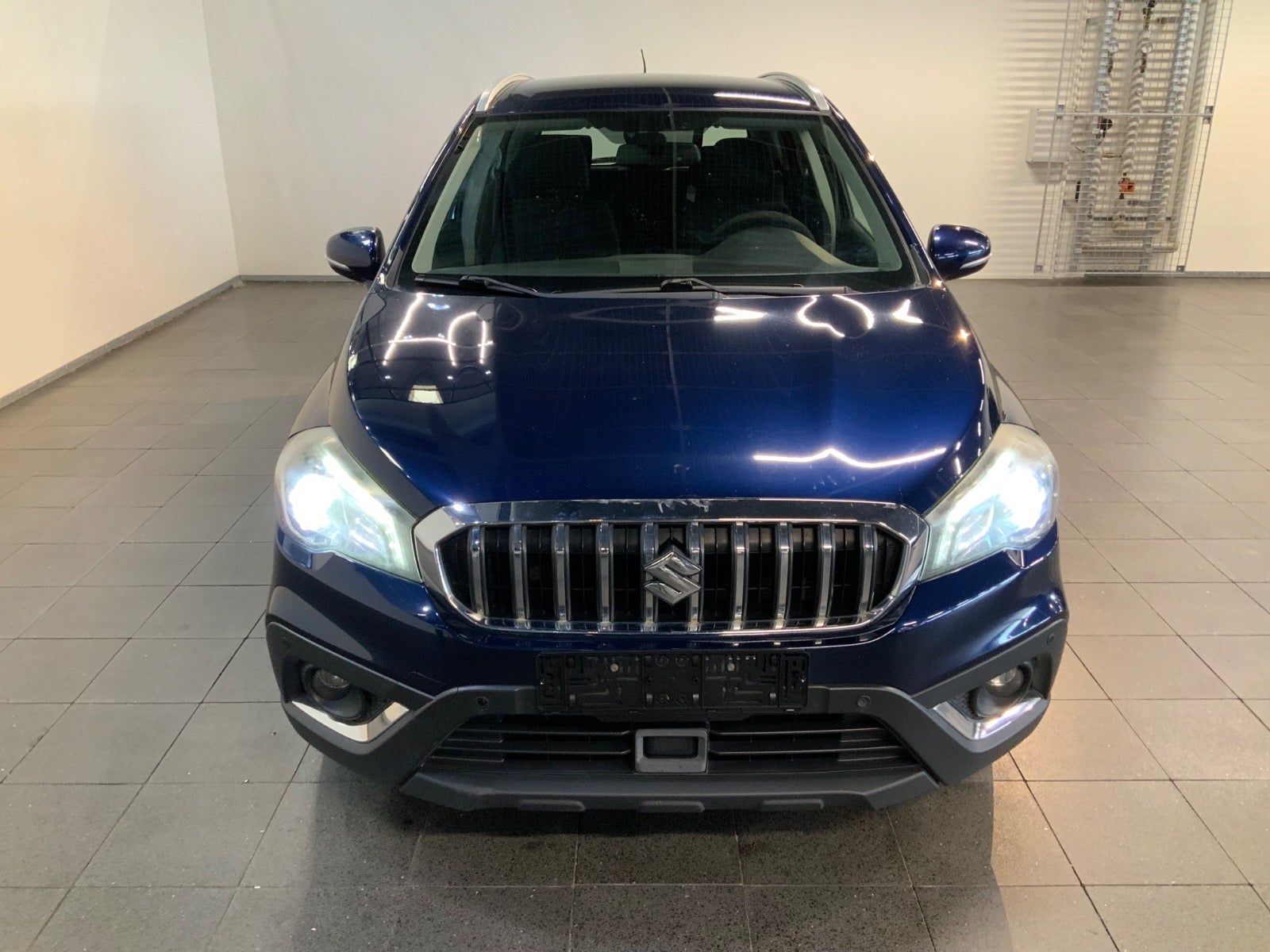 Suzuki S-Cross (2/8)