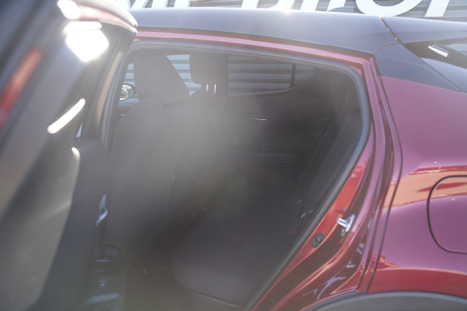 Billede af Toyota C-HR 1,8 Hybrid Premium Selected CVT