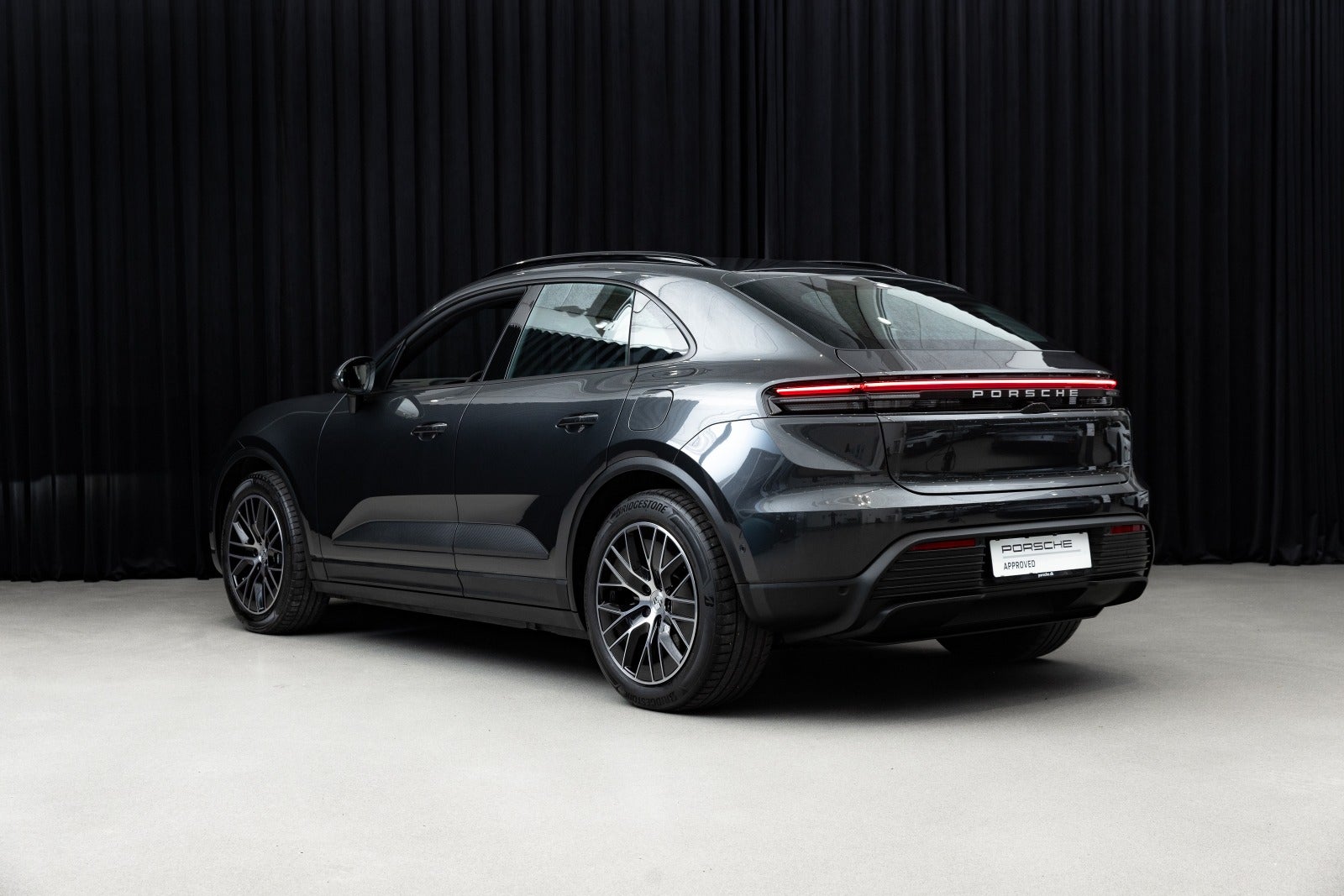 Gallery image 13 of 23