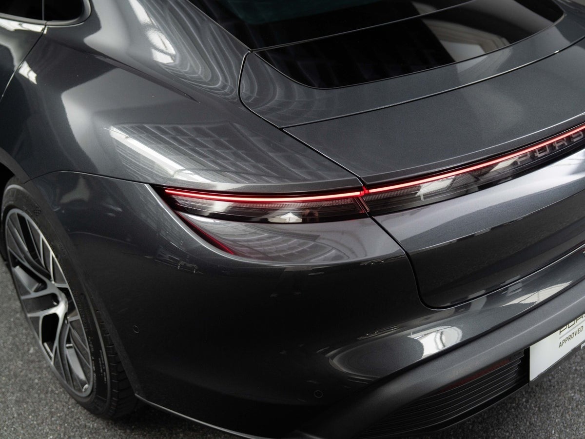 Gallery image 8 of 18