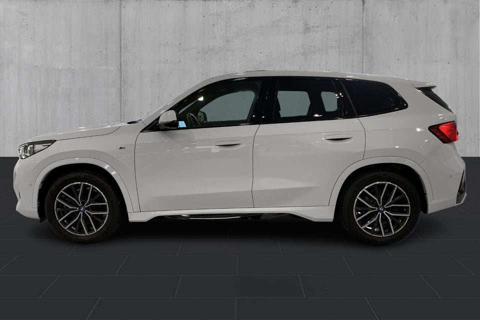 BMW iX1 xDrive30 M-Sport 2023