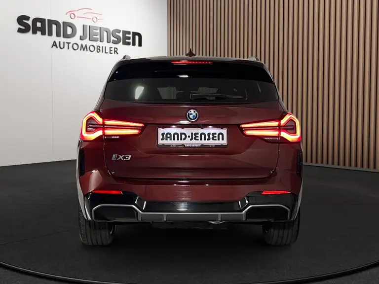 BMW iX3 Charged M-Sport
