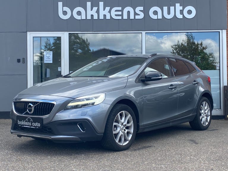 Volvo V40 CC D3 150 Momentum aut.