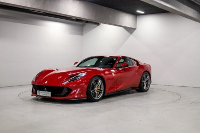 Ferrari 812 Superfast 6,5 DCT 2d