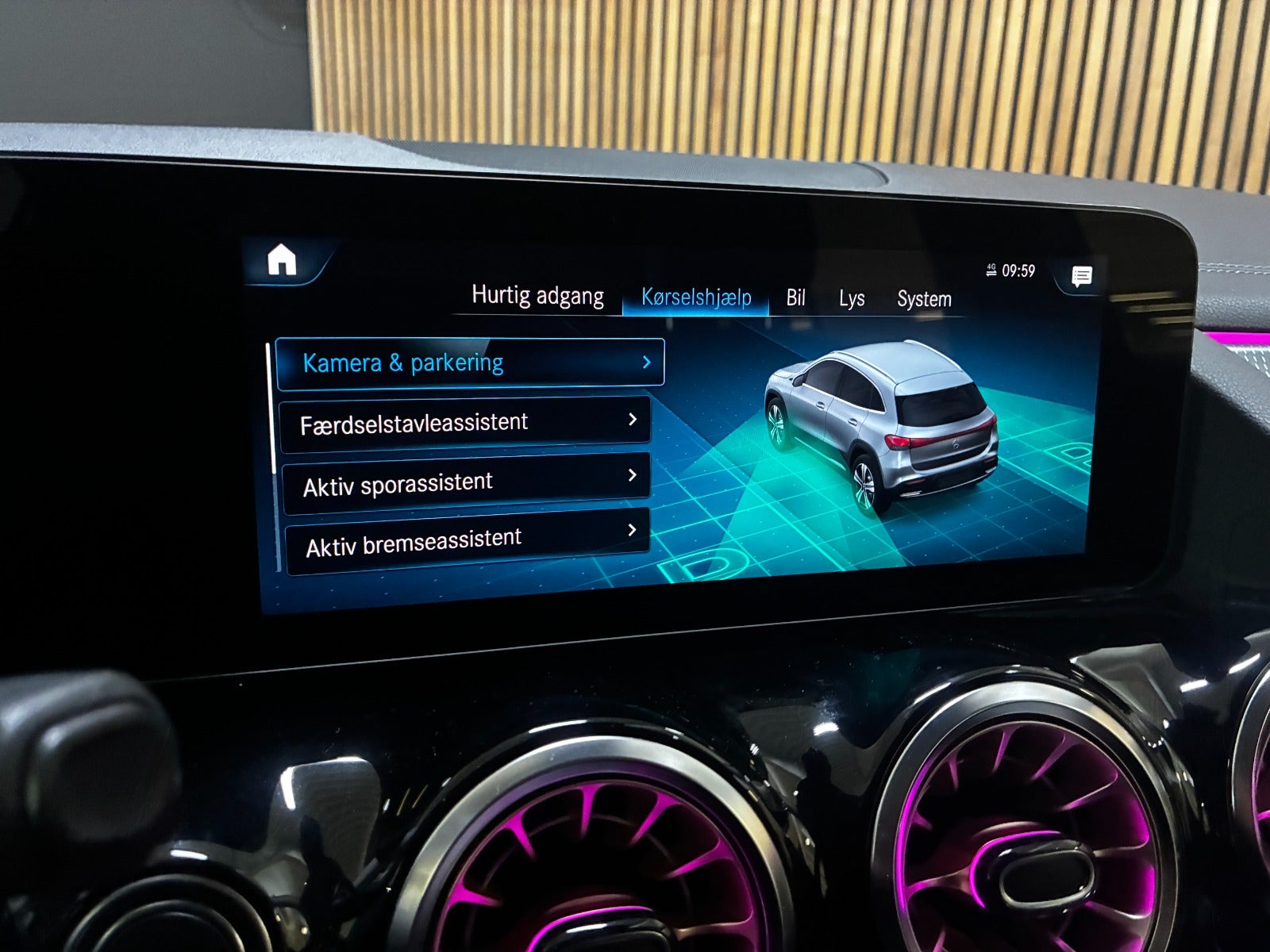 Billede af Mercedes EQA250+  Electric Art