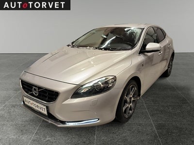 Volvo V40 2,0 D2 120 Ocean Race aut. 5d