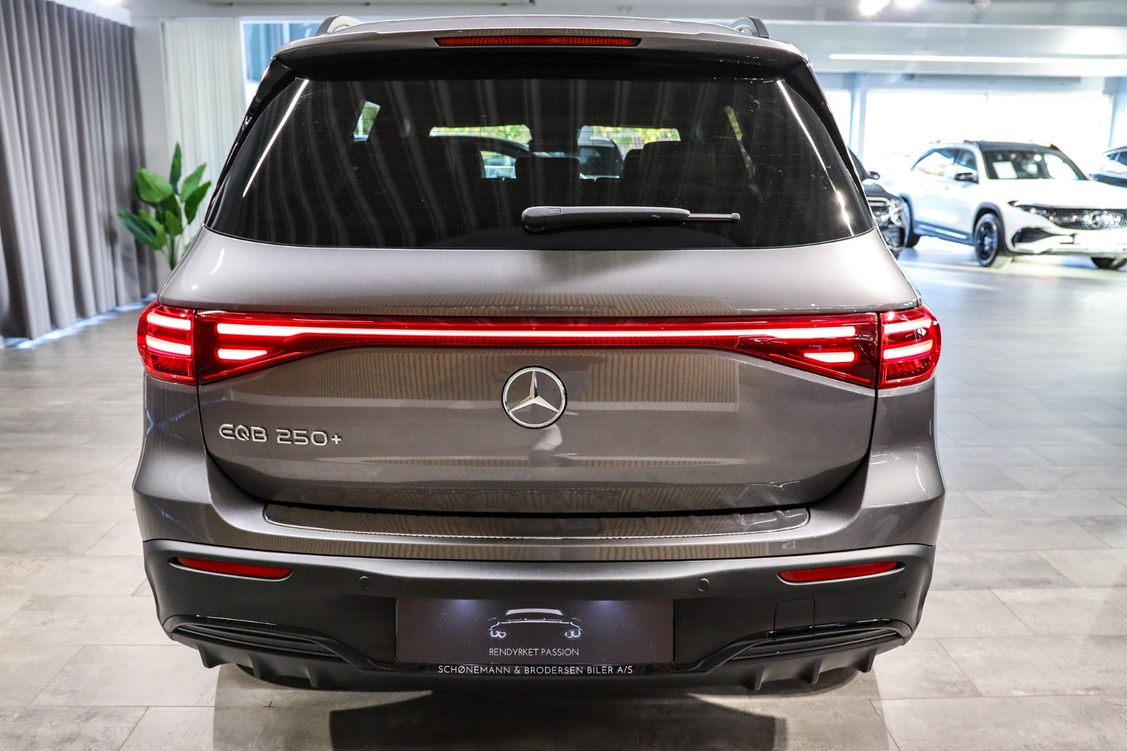 Billede af Mercedes EQB250+  AMG Line Advance Plus 7prs
