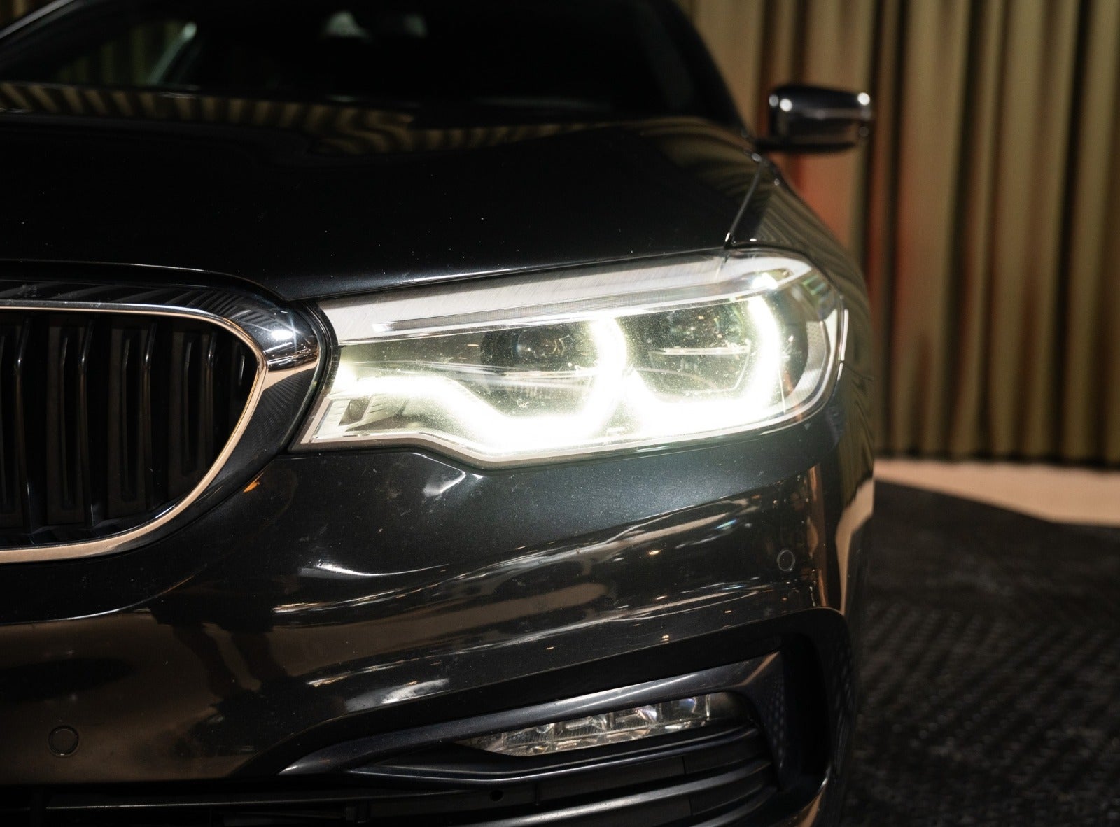 Billede af BMW 530d 3,0 Touring Sport Line aut.