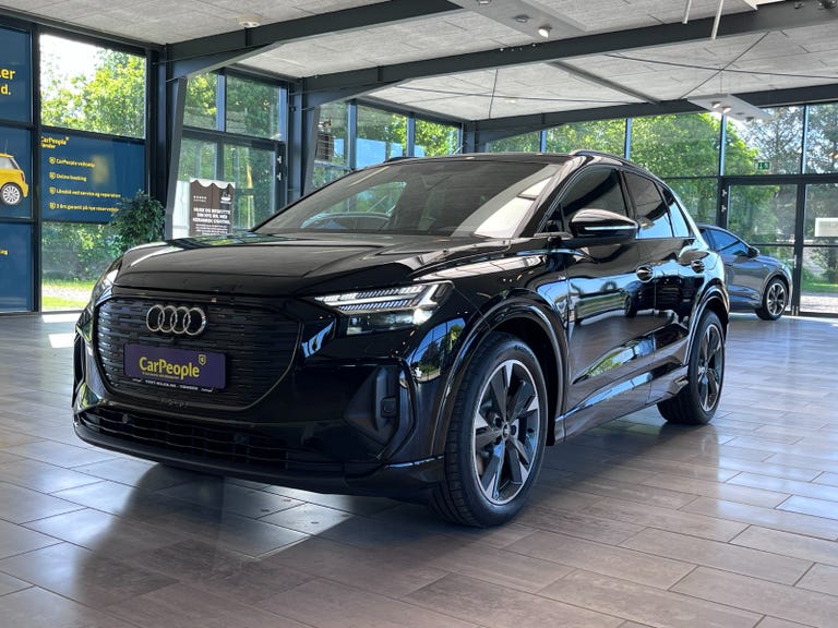 Audi Q4 e-tron S-line quattro