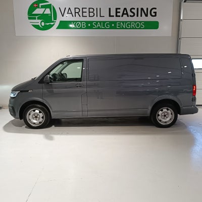 Volkswagen Transporter TDi 204 Kassevogn DSG lang