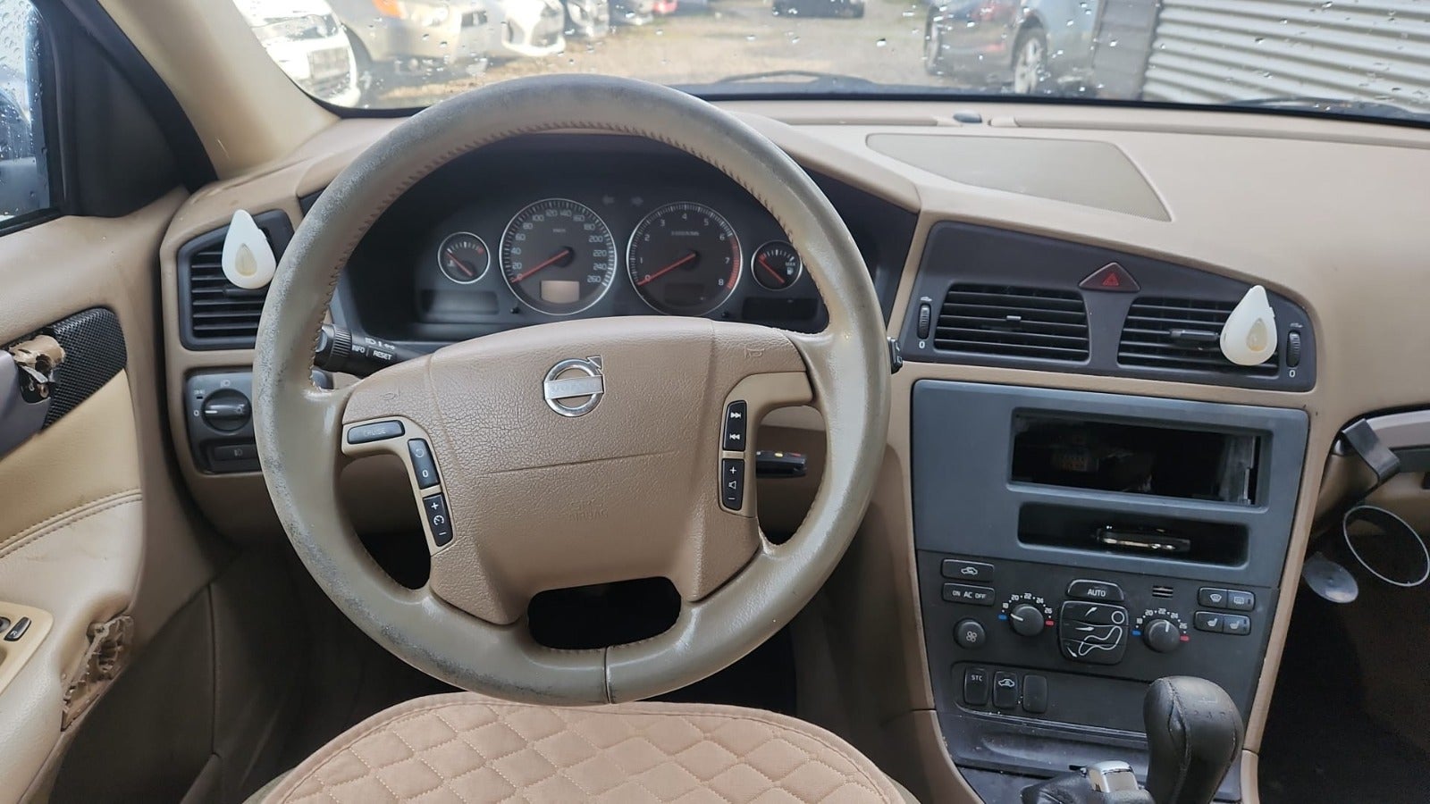 Volvo V70 140 Addition