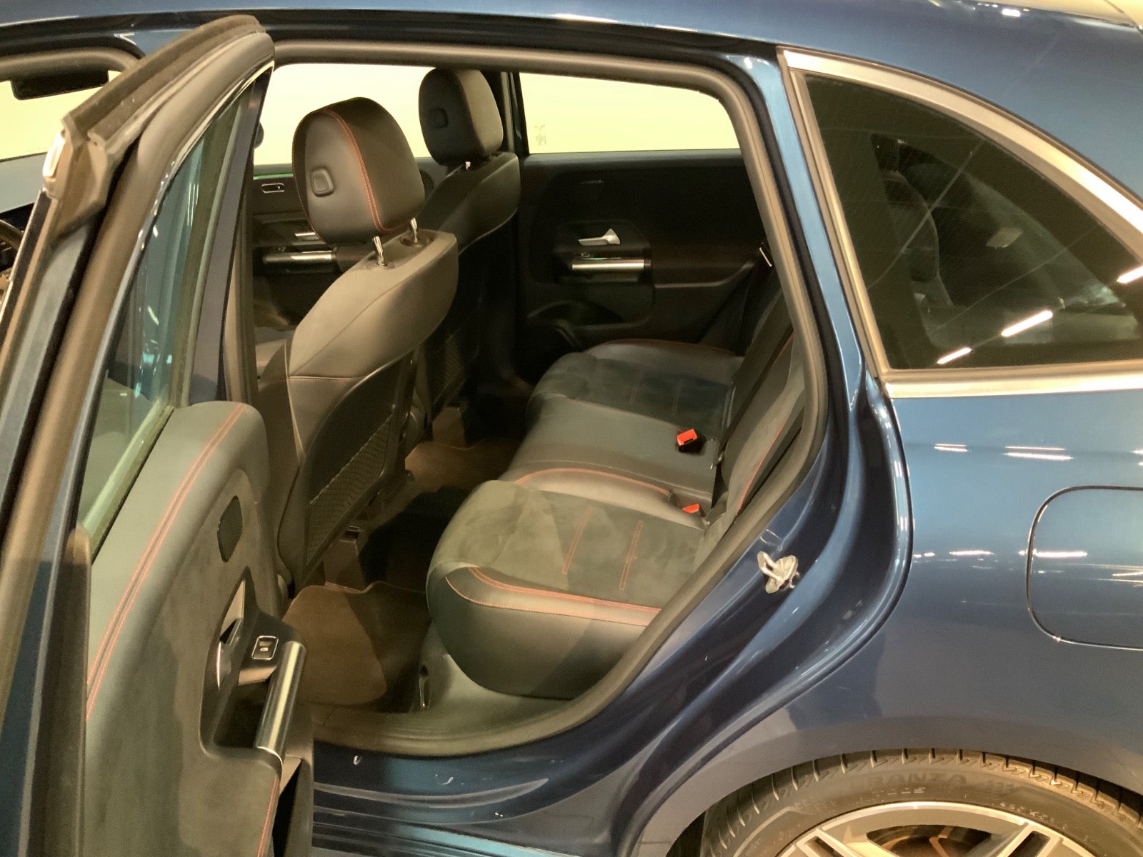 Mercedes-Benz B 200 (8/8)