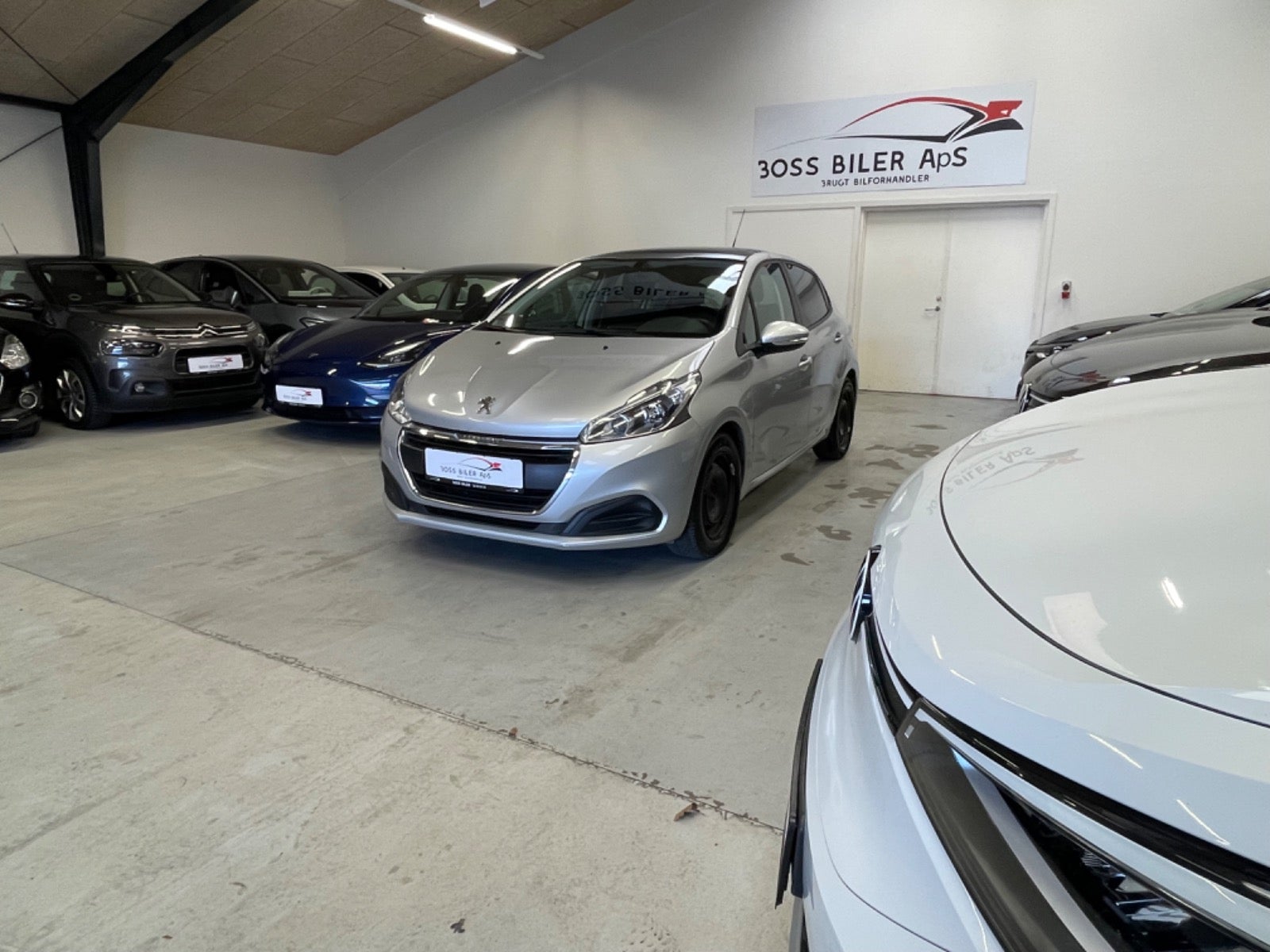 Billede af Peugeot 208 1,6 BlueHDi 100 Desire Sky