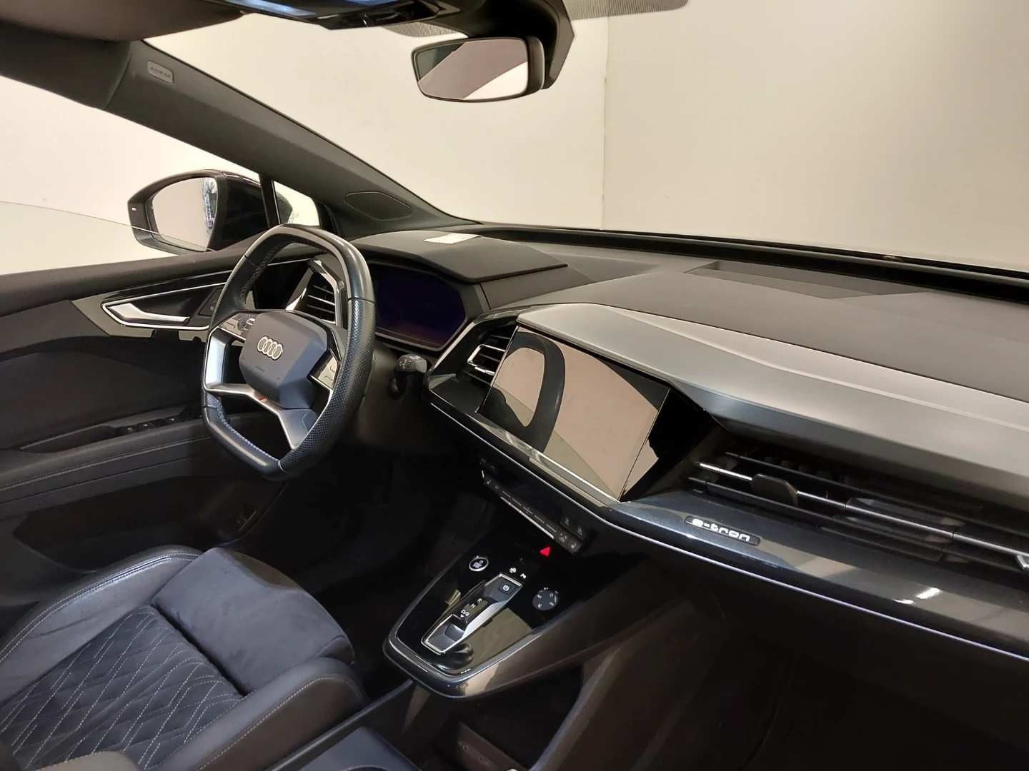 Billede af Audi Q4 e-tron 40 S-line
