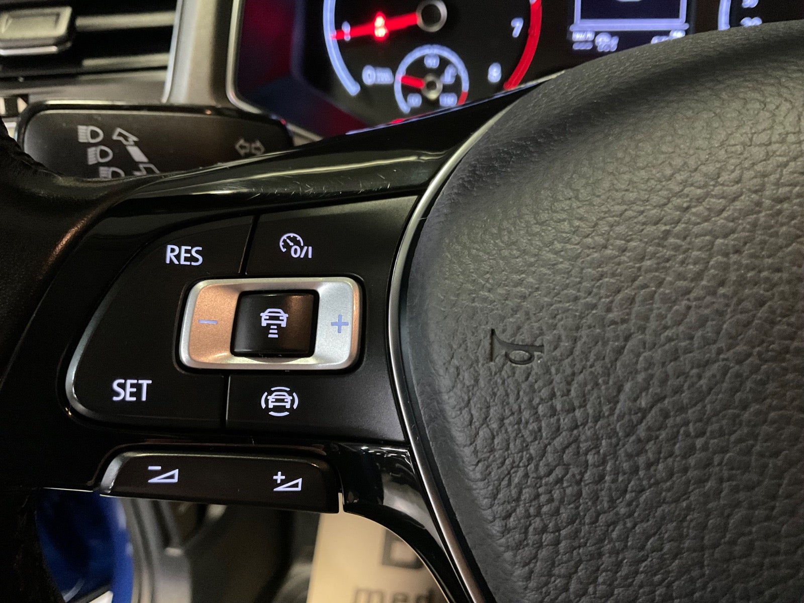 VW T-Roc 1,0 TSi 110 Style 5d - 17