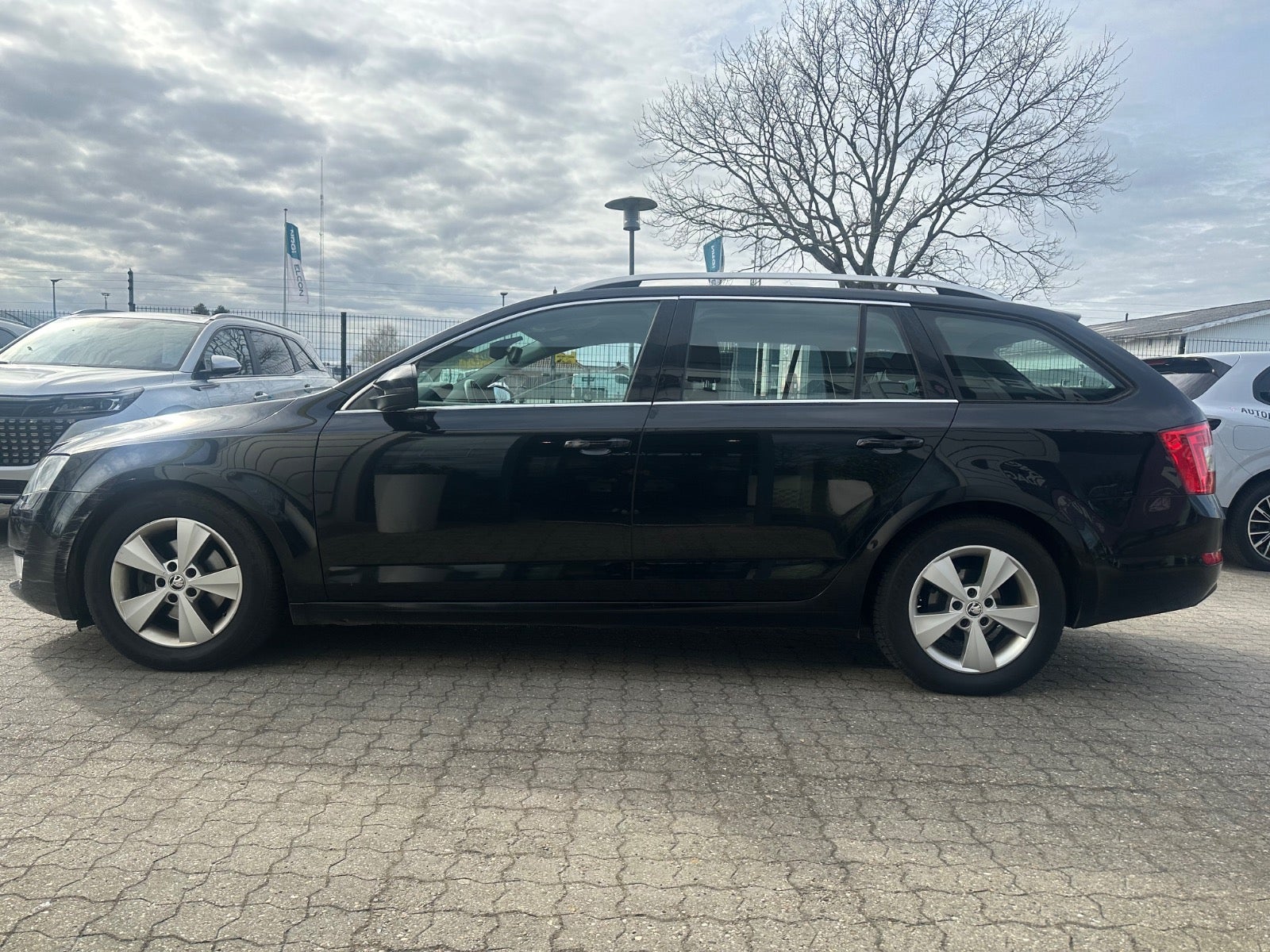 Skoda Octavia TDi 150 Elegance Combi DSG