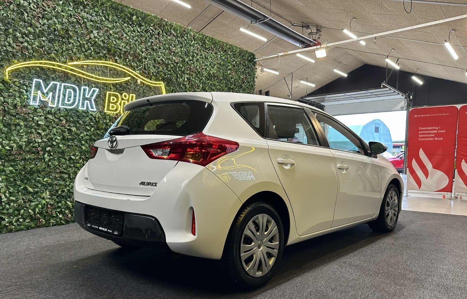 Billede af Toyota Auris 1,3 VVT-i T1