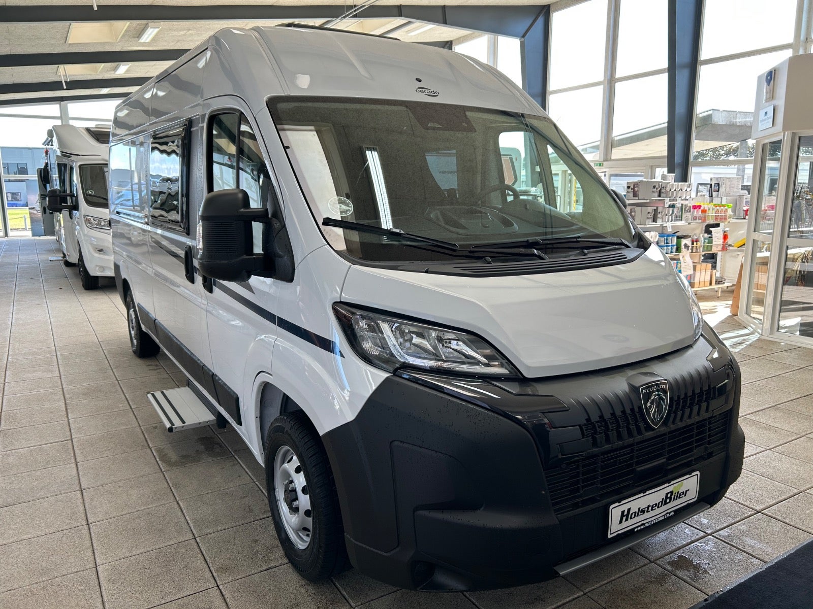 Peugeot Carado CV600