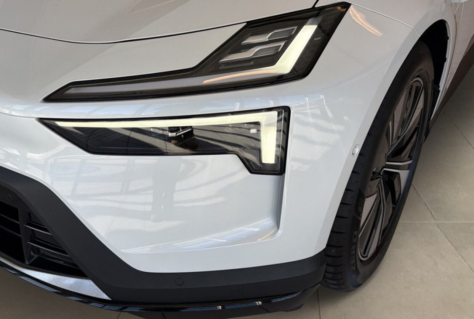 Polestar 4 Coupé RWD