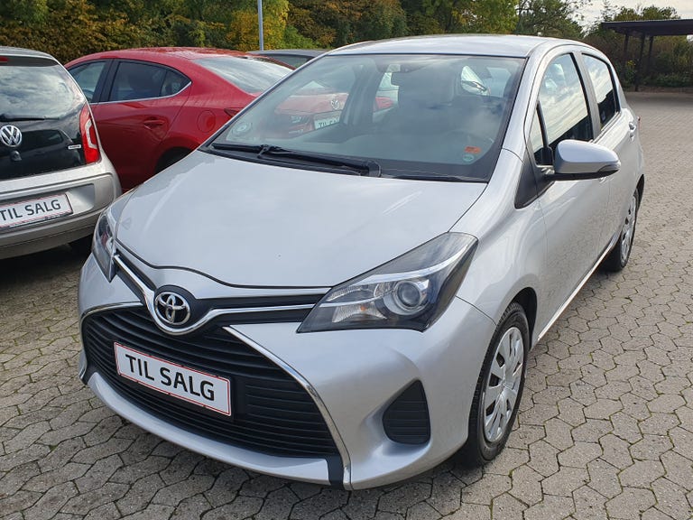 Toyota Yaris VVT-i T2