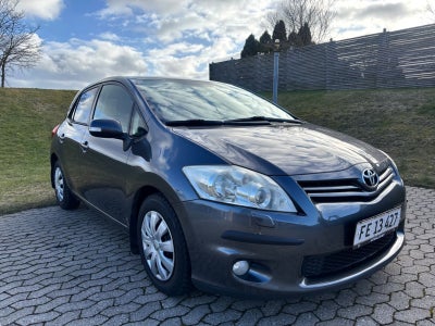 Toyota Auris 1,4 D-4D T2 5d
