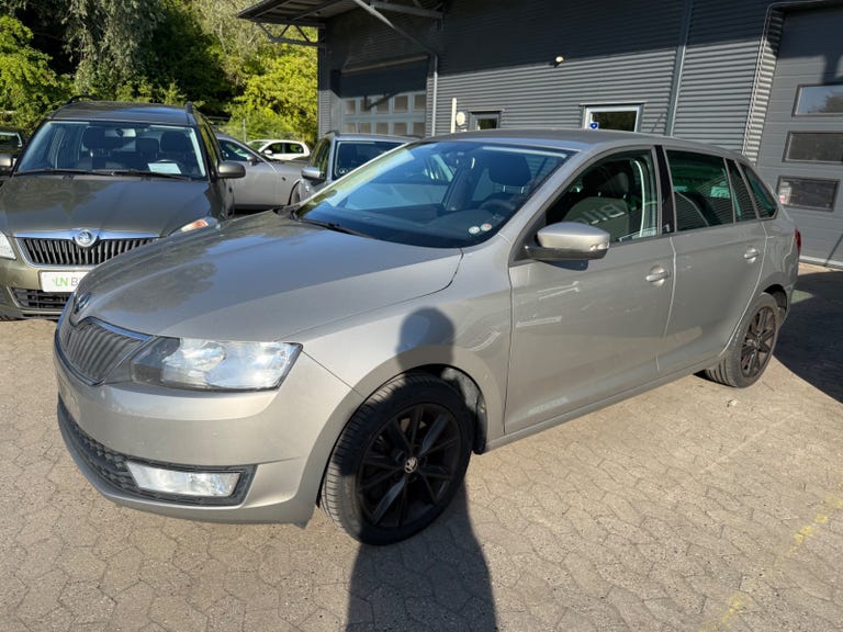 Skoda Rapid TSi 110 Ambition Spaceback