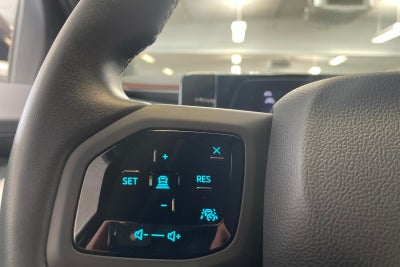 Ford Explorer Premium Extended Range