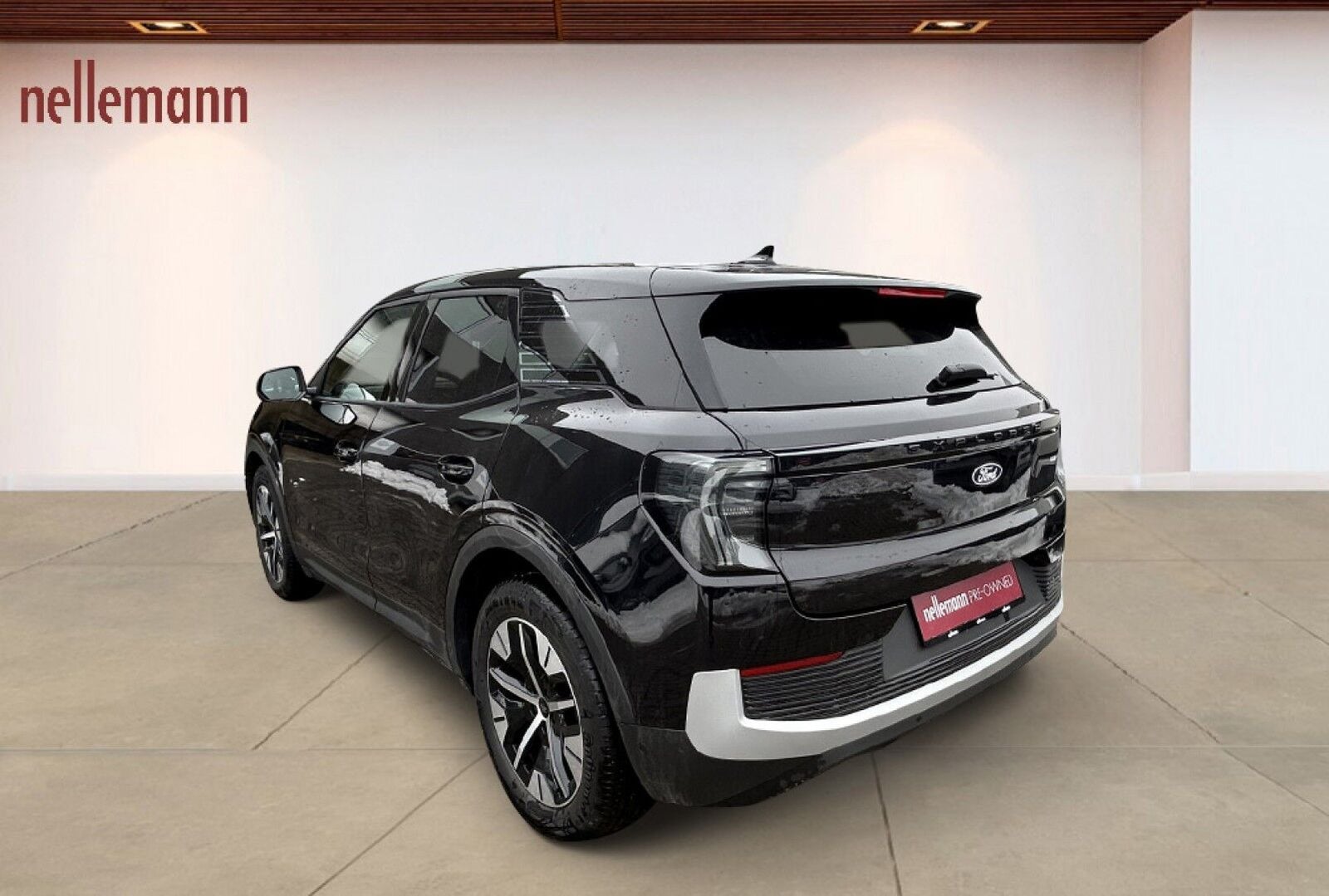 Ford Explorer Select Extended Range