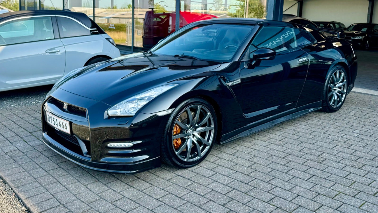 Billede af Nissan GT-R 3,8 V6 Black Edition aut.