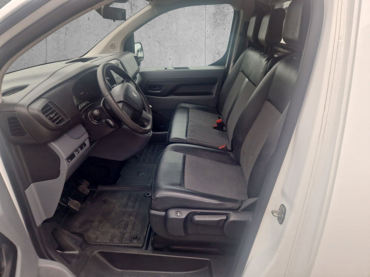 Billede af Peugeot Expert 2,0 BlueHDi 122 L2 Plus Van