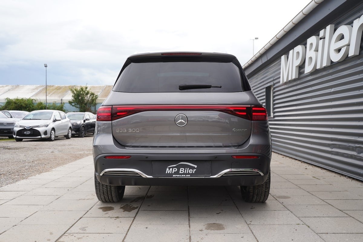 Billede af Mercedes EQB300  AMG Line 4Matic