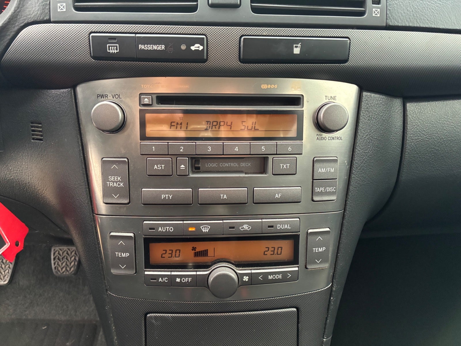 Billede af Toyota Avensis 1,8 VVT-i Sol stc.