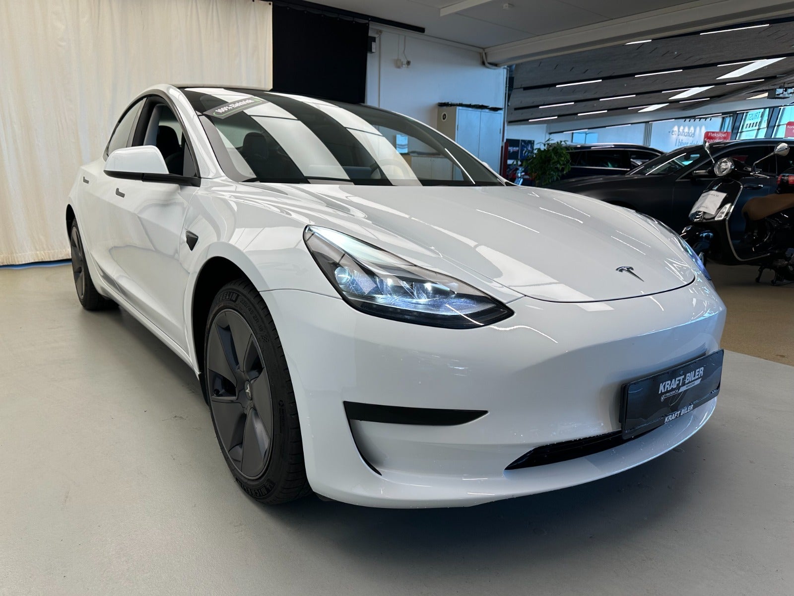 Billede af Tesla Model 3  RWD