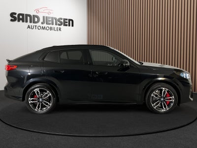 BMW iX2 xDrive30 Supercharged