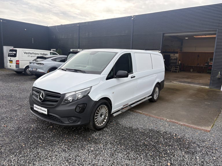 Mercedes eVito 129 Tourer PRO L Van