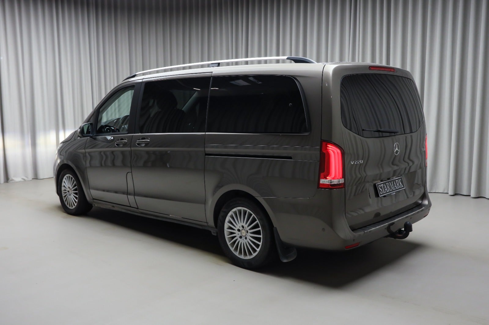 Mercedes-Benz V 220 d (2/8)