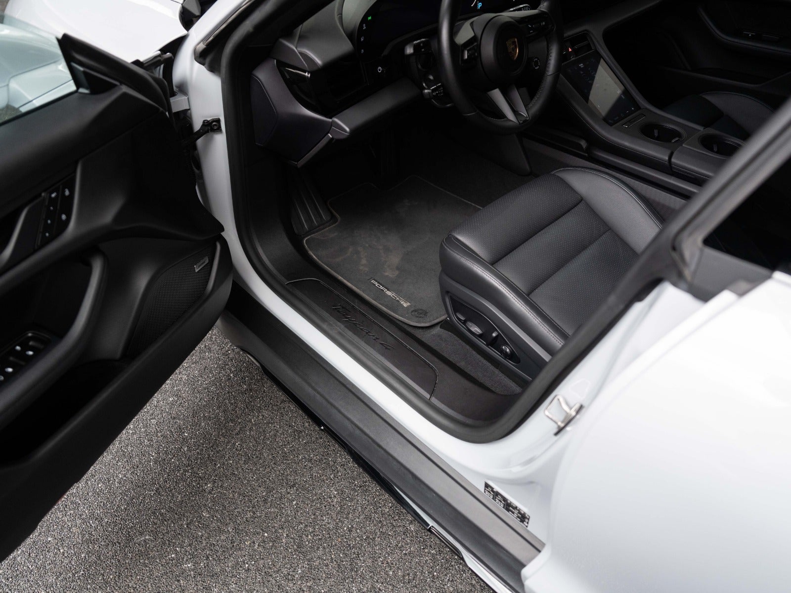 Gallery image 9 of 18