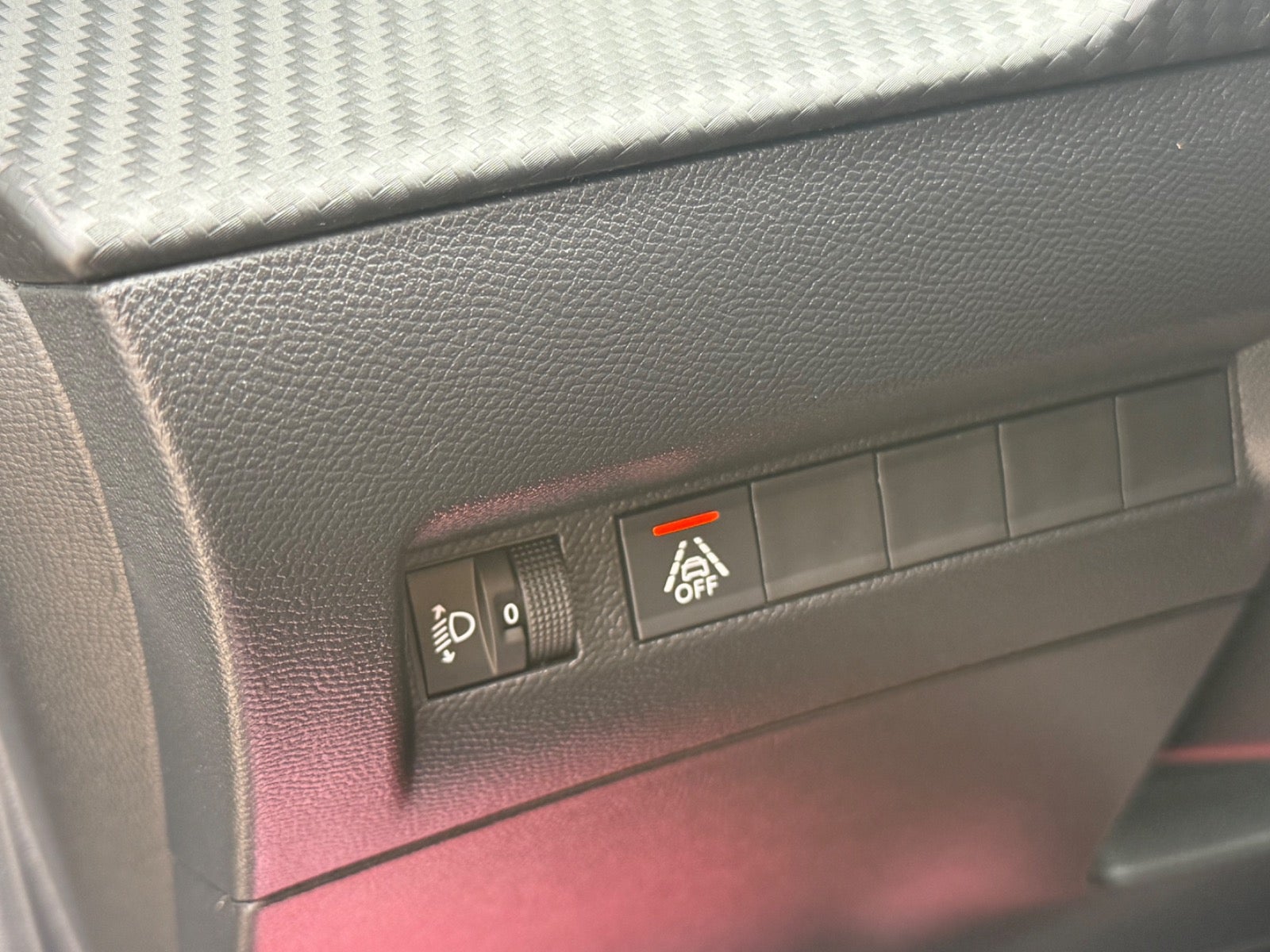 Peugeot e-208 Active