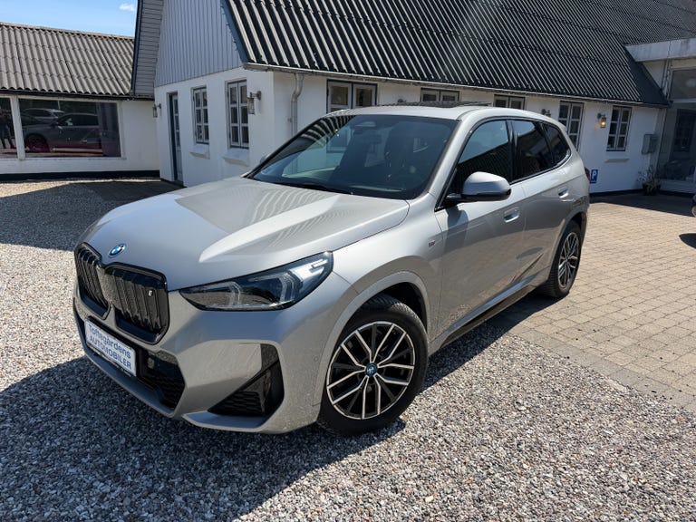 BMW iX1 xDrive30 M-Sport