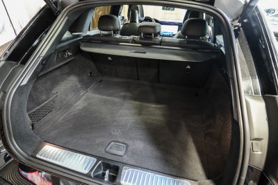 Mercedes EQE350 SUV
