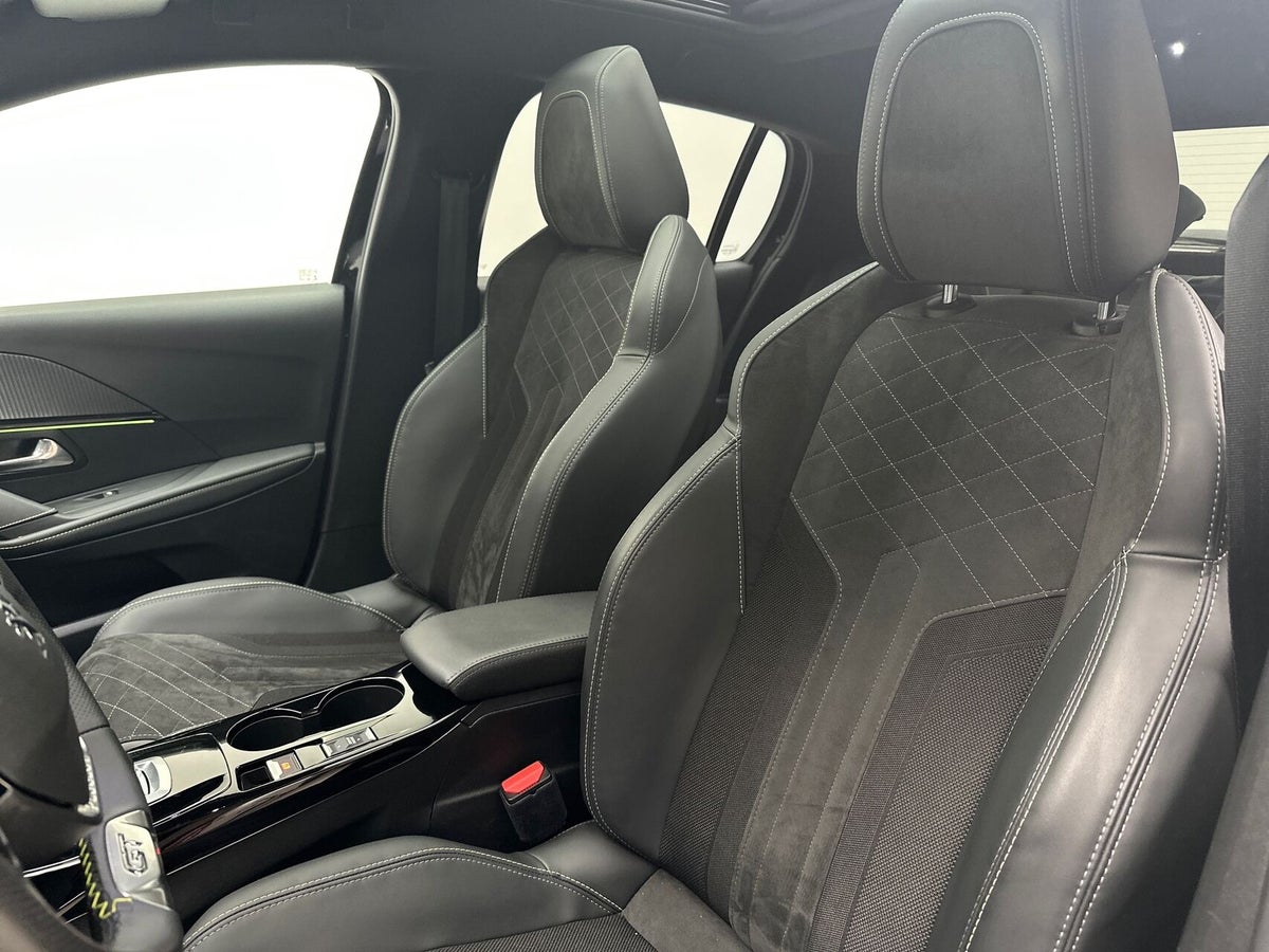 Peugeot e-208 GT Pack billede 18